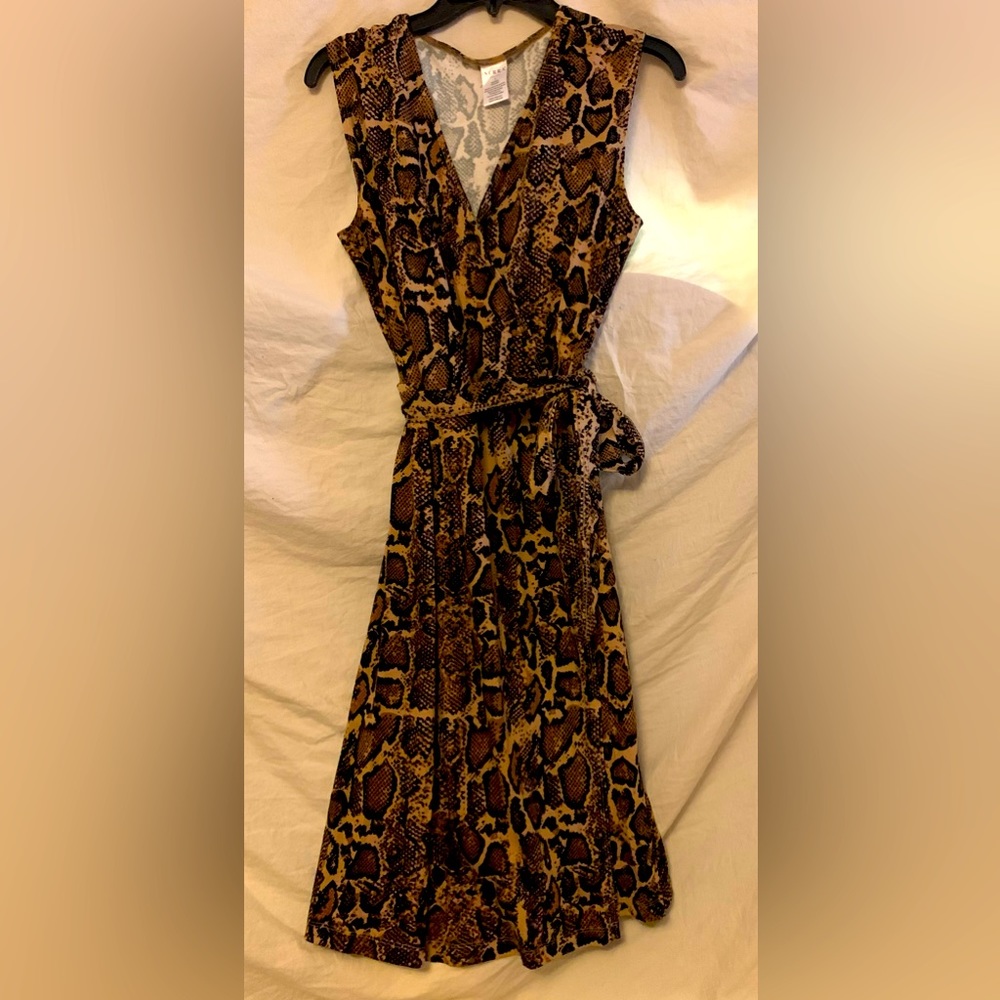✨⚡️💥 Serra Leopard Print Faux Wrap Dress